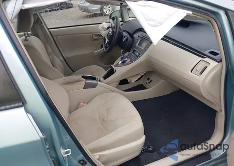 2015 Toyota Prius Three z USA, uszkodzony, nr VIN JTDKN3DU4F1962460